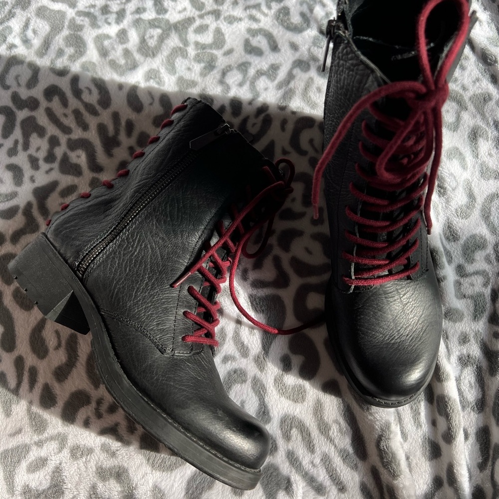 Circus by Sam Edelman Black Leather Boots